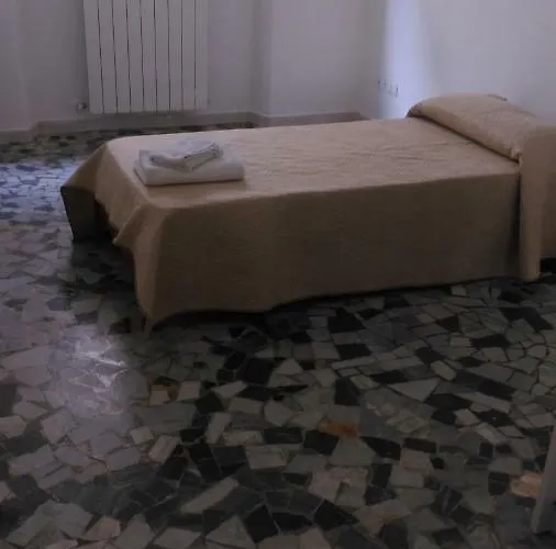 A Due Passi Da Cisanello アパート